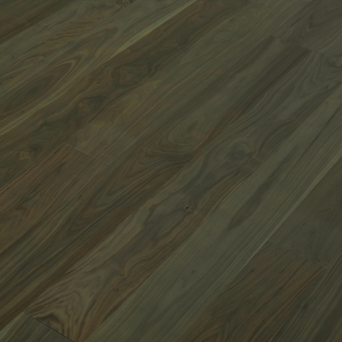 Engineered wood planks floor in American Walnut, brushed, stained, varnished.