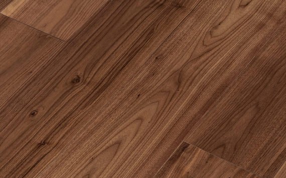 Engineered wood planks floor in American Walnut: brushed, varnished.